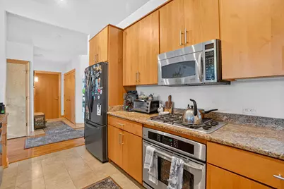 545 E Wells St #303, Milwaukee, WI 53202 - Photo 9