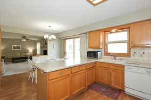8795 S Lizanne Dr, Oak Creek, WI 53154 - Photo 19