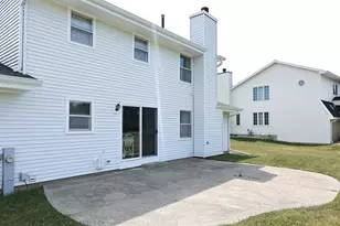 8795 S Lizanne Dr, Oak Creek, WI 53154 - Photo 35