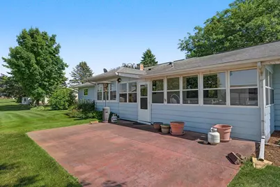300  Sherry Ln, Viroqua, WI 54665 - Photo 9