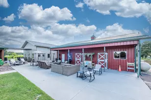 22200 W 6 Mile Rd, Racine, WI 53126 - Photo 17