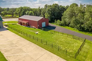 22200 W 6 Mile Rd, Racine, WI 53126 - Photo 13