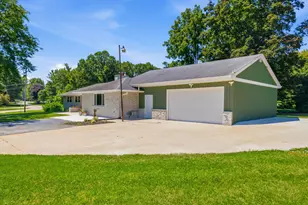 W224N8095 Susan Pl, Lisbon, WI 53089 - Photo 45