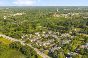 9140 W Elm Ct, Franklin, WI 53132 - Photo 27