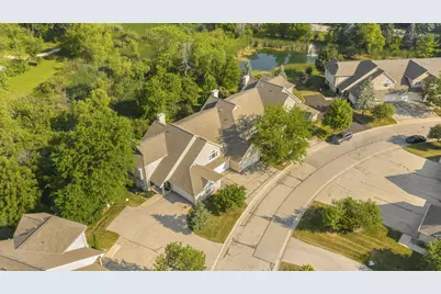 9140 W Elm Ct #D, Franklin, WI 53132 - Photo 1