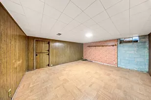 5069 W Colonial Ct, Greenfield, WI 53220 - Photo 19