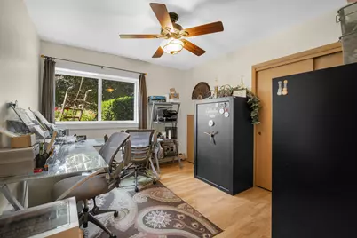 818  Badger Ln, West Bend, WI 53095 - Photo 25