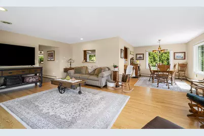 818  Badger Ln, West Bend, WI 53095 - Photo 13