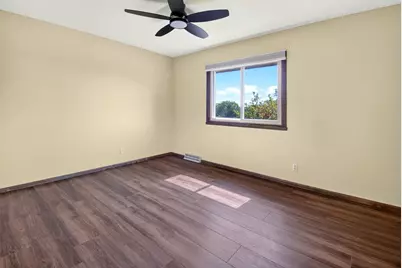 7236 S Delaine Dr #4-7236, Oak Creek, WI 53154 - Photo 17