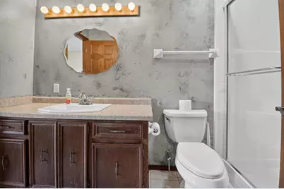 7236 S Delaine Dr #4-7236, Oak Creek, WI 53154 - Photo 15