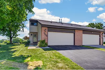 7236 S Delaine Dr #4-7236, Oak Creek, WI 53154 - Photo 1