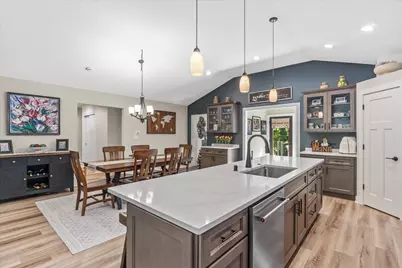 W242N6316  Oak Dr, Sussex, WI 53089 - Photo 13