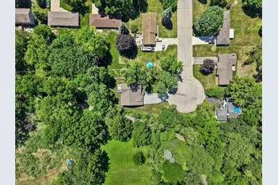 W242N6316  Oak Dr, Sussex, WI 53089 - Photo 43