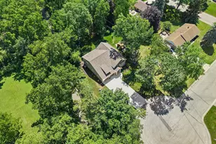 W242N6316 Oak Dr, Sussex, WI 53089 - Photo 3