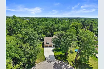 W242N6316  Oak Dr, Sussex, WI 53089 - Photo 45