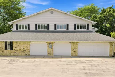 3018  86th St #204, Kenosha, WI 53142 - Photo 3