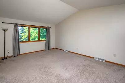1716  Erin Ln, Waukesha, WI 53188 - Photo 35