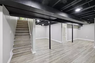 8233 W Lancaster Ave, Milwaukee, WI 53218 - Photo 13