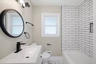 8233 W Lancaster Ave, Milwaukee, WI 53218 - Photo 11