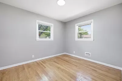 8233 W Lancaster Ave, Milwaukee, WI 53218 - Photo 9