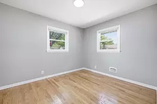 8233 W Lancaster Ave, Milwaukee, WI 53218 - Photo 9