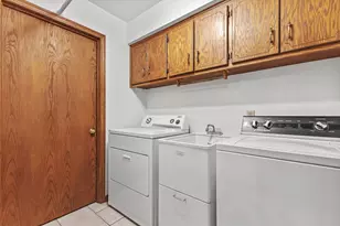 S68W17886 East Dr, Muskego, WI 53150 - Photo 41
