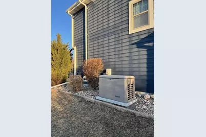 W273N2420  Arlington Ct, Pewaukee, WI 53072 - Photo 47