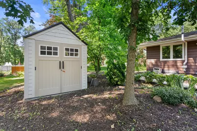 3580  Hollywood Ln, Brookfield, WI 53045 - Photo 7