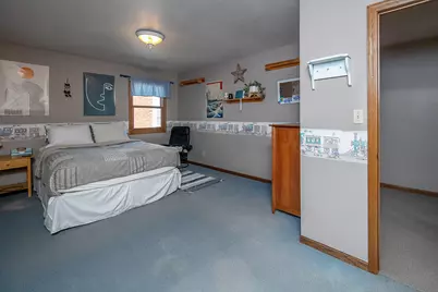 6411 N Bittersweet Ln, Glendale, WI 53217 - Photo 37
