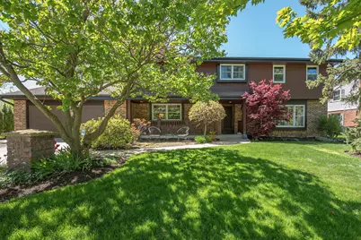6411 N Bittersweet Ln, Glendale, WI 53217 - Photo 3