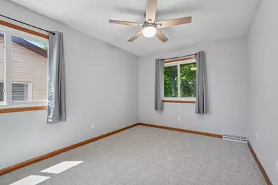 W163N11467  Windsor Ct, Germantown, WI 53022 - Photo 25