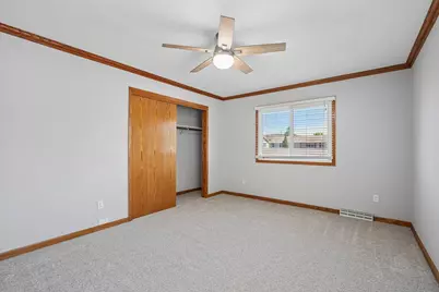 W163N11467  Windsor Ct, Germantown, WI 53022 - Photo 27
