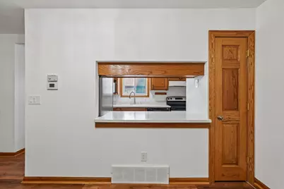 W163N11467  Windsor Ct, Germantown, WI 53022 - Photo 17