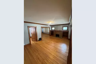 2720 N 52nd St, Milwaukee, WI 53210 - Photo 5