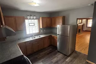 2720 N 52nd St, Milwaukee, WI 53210 - Photo 3