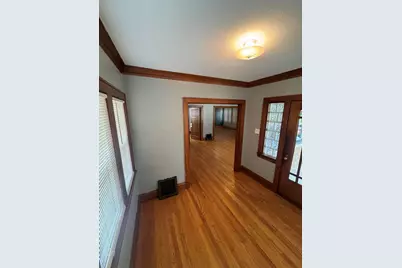 2720 N 52nd St, Milwaukee, WI 53210 - Photo 9