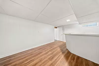 1542 W Iona Ter, Milwaukee, WI 53221 - Photo 25