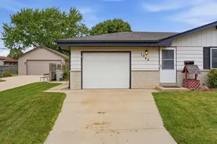 1542 W Iona Terrace, Milwaukee, WI 53221 - Photo 31