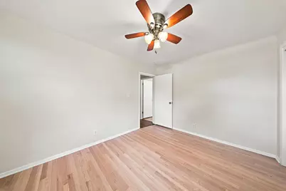 1542 W Iona Ter, Milwaukee, WI 53221 - Photo 19