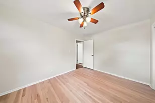 1542 W Iona Terrace, Milwaukee, WI 53221 - Photo 19