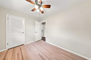 1542 W Iona Terrace, Milwaukee, WI 53221 - Photo 17