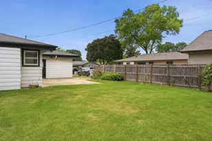 1542 W Iona Terrace, Milwaukee, WI 53221 - Photo 35