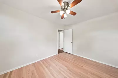 1542 W Iona Ter, Milwaukee, WI 53221 - Photo 21