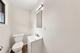 1542 W Iona Terrace, Milwaukee, WI 53221 - Photo 15
