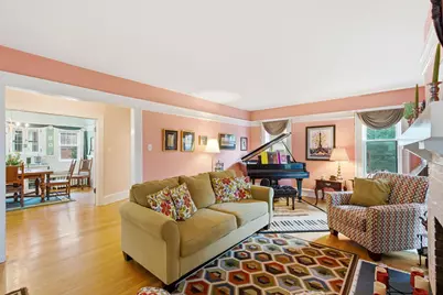 1534  Upper Pkwy, Wauwatosa, WI 53213 - Photo 17