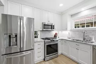 1534 Upper Parkway, Wauwatosa, WI 53213 - Photo 11