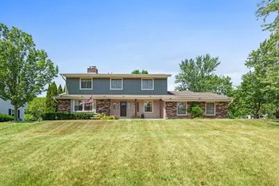 W177S7765  Kristin Dr, Muskego, WI 53150 - Photo 1