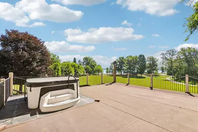 N61W35366  Mariner Ct, Oconomowoc, WI 53066 - Photo 7