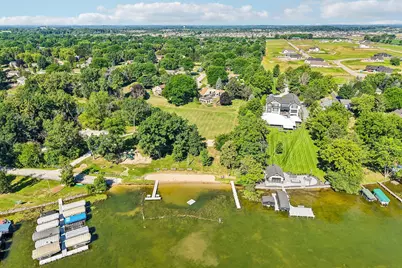 N61W35366  Mariner Ct, Oconomowoc, WI 53066 - Photo 3