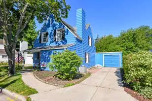 5611 Apricot Ct, Greendale, WI 53129 - Photo 3